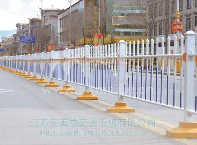 穿插式中央隔離護(hù)欄