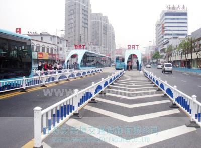 常規(guī)型機(jī)非隔離護(hù)欄