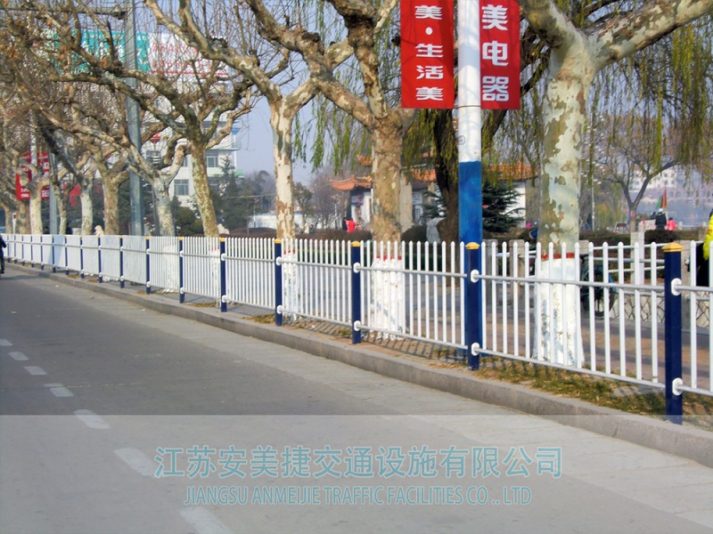 穿插式護欄1-2.jpg